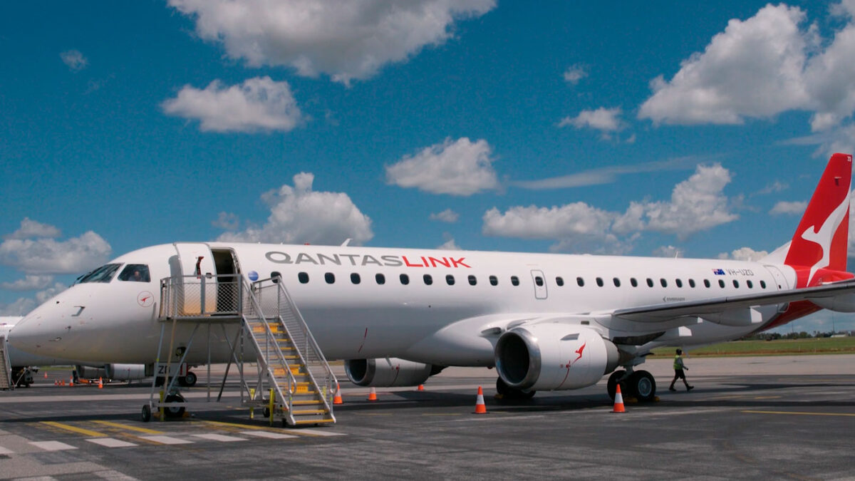 Qantas Airways Expands Domestic Network